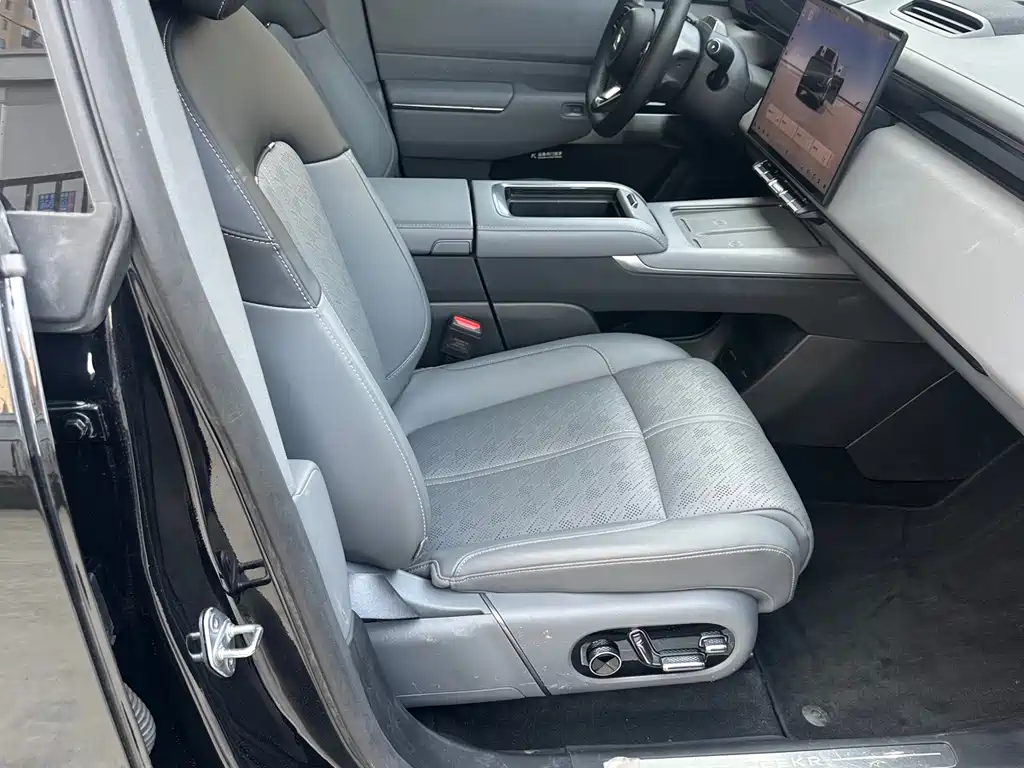 Zeekr 7X 2025