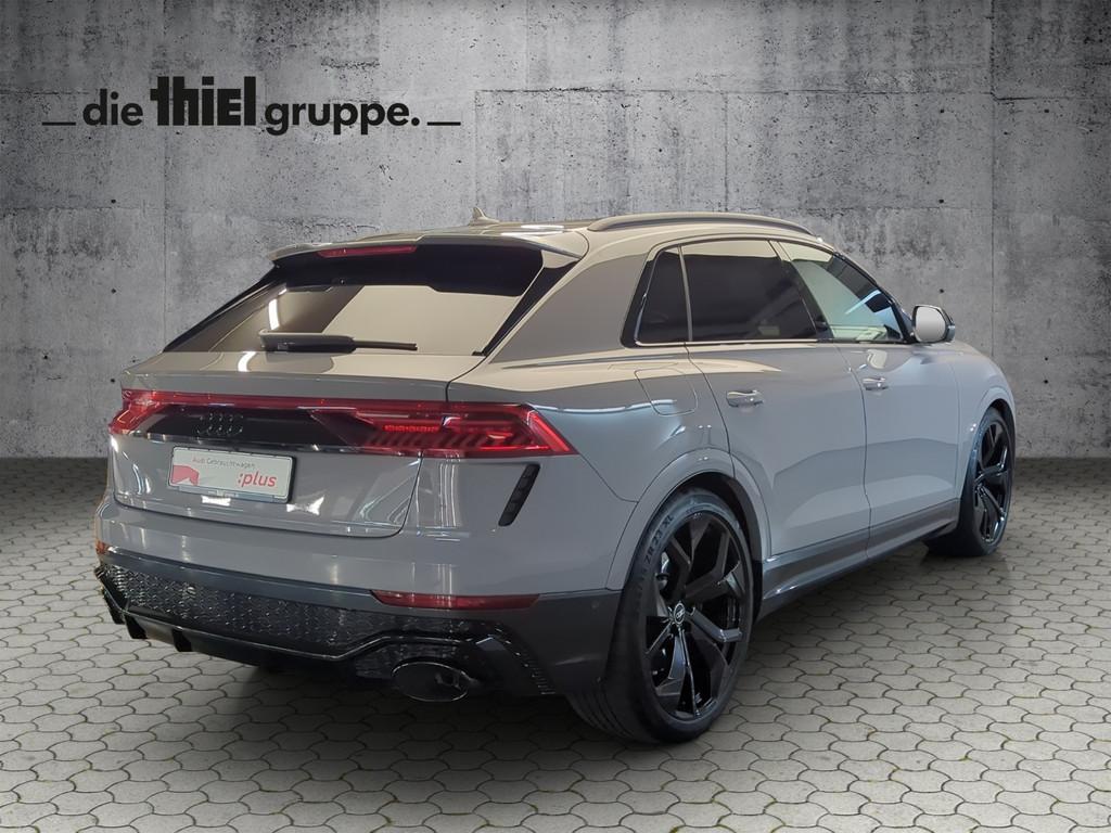 Audi RSQ8 2023