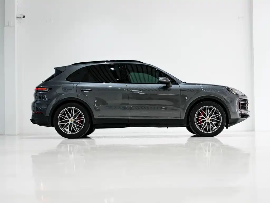 Porsche Cayenne 2023