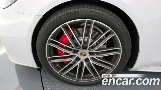 Porsche Panamera 2020