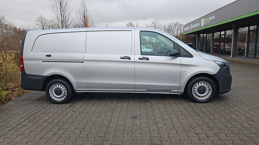 Mercedes-Benz Vito 2023
