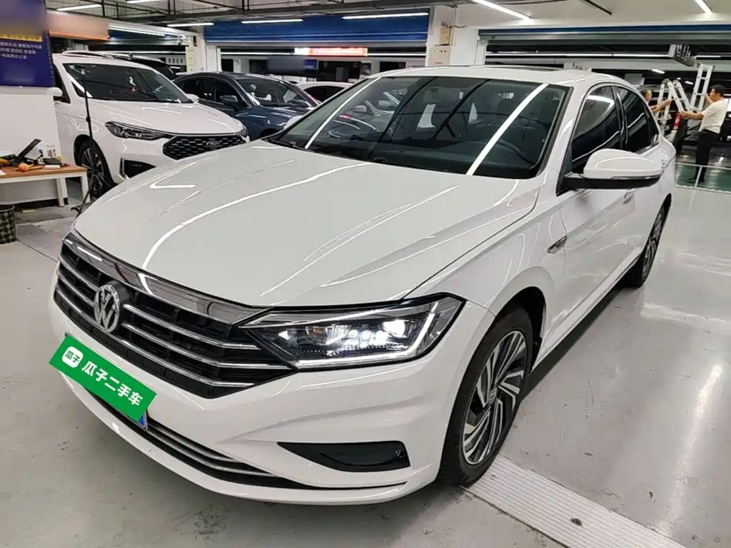 Volkswagen Sagitar 2021