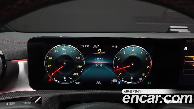 Mercedes-Benz CLA 2023