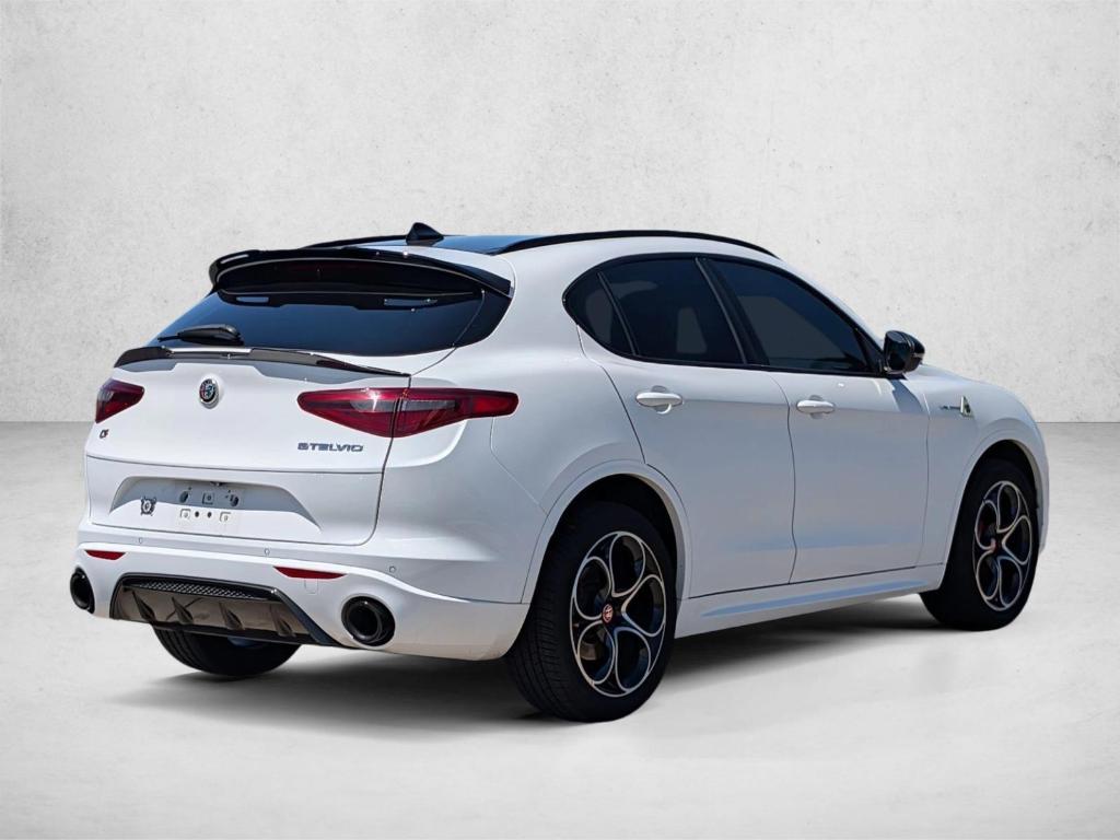 Alfa Romeo Stelvio 2022