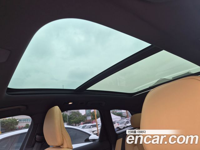 Volvo XC60 2025