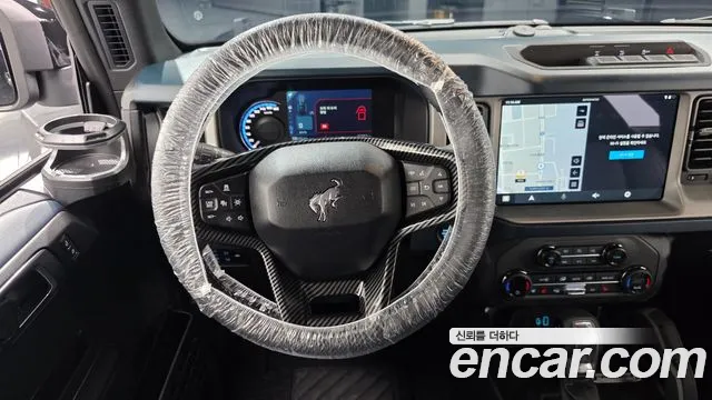 Ford Bronco 2024