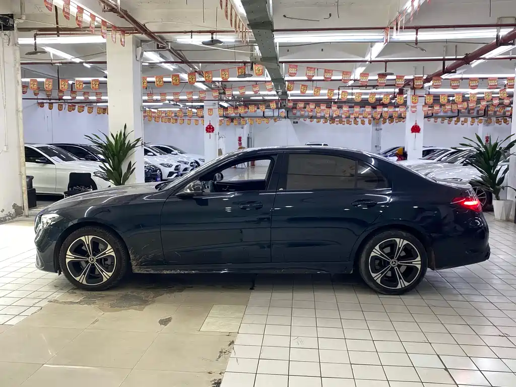 Mercedes-Benz C-Класс 2021