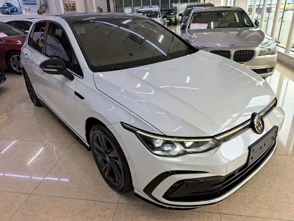 Volkswagen Golf 2022