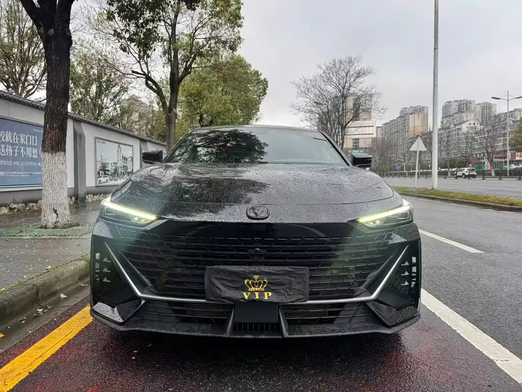 Changan UNI-V 2024
