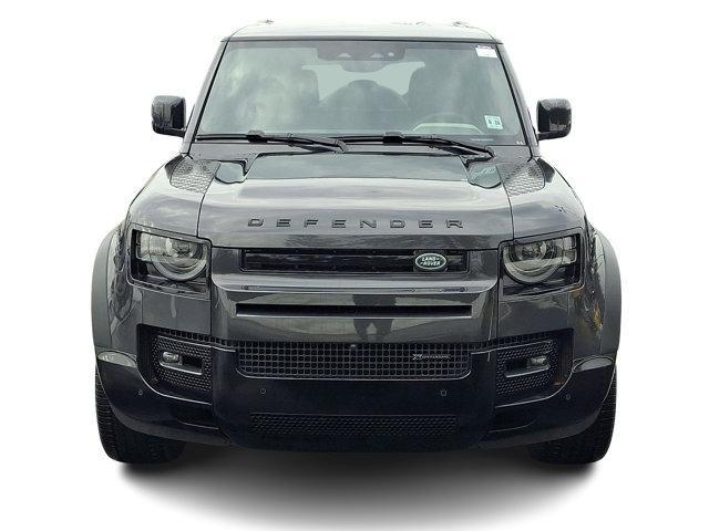 Land Rover Defender 2023