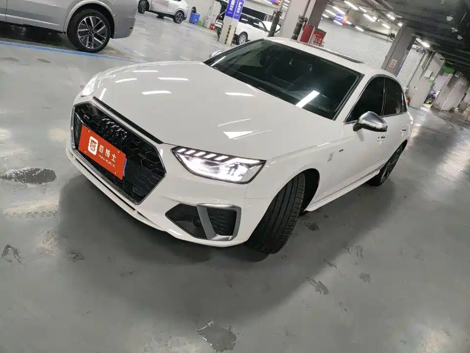 Audi A4 2021