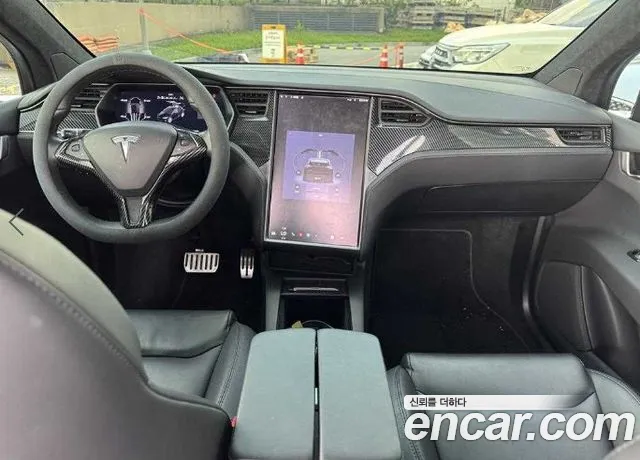 Tesla Model X 2020