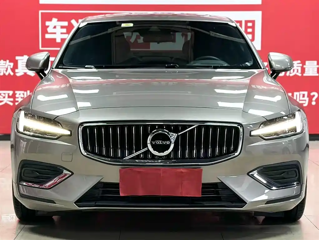 Volvo S60 2021