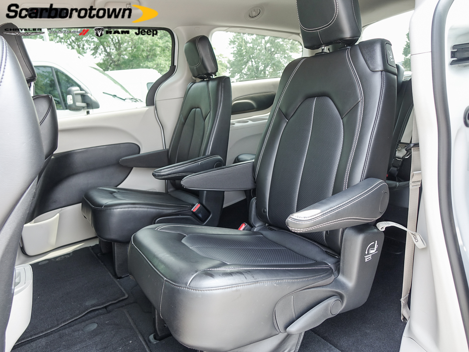Chrysler Pacifica 2024