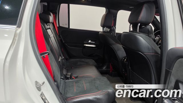 Mercedes-Benz GLB 2021