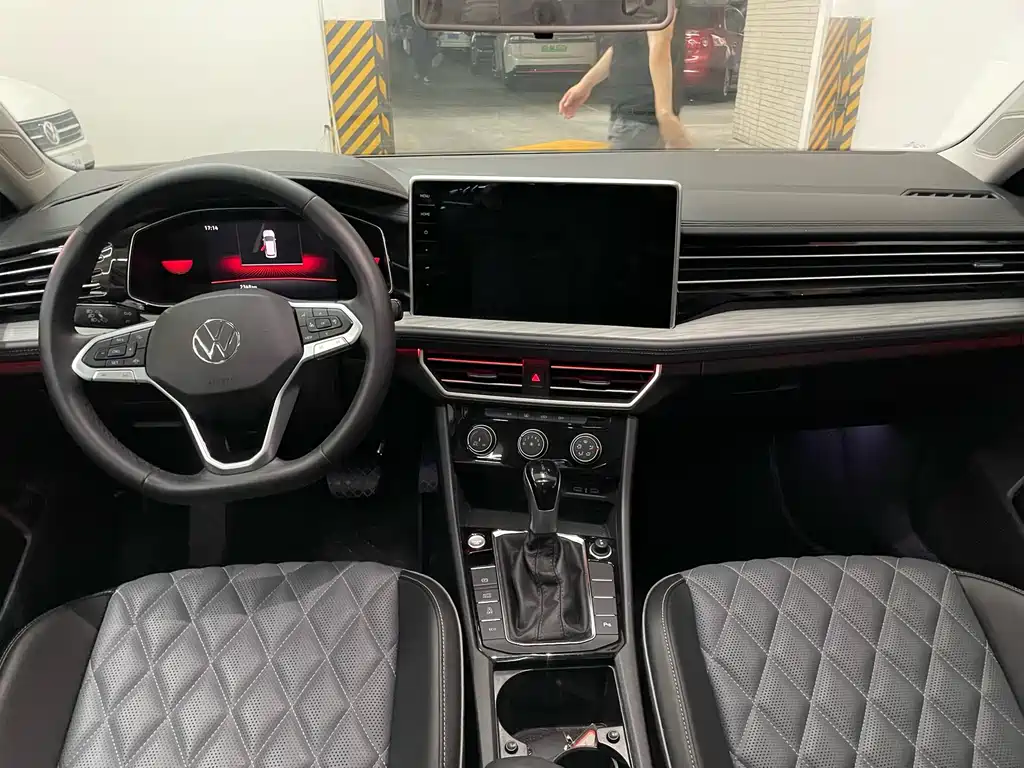 Volkswagen Jetta 2024