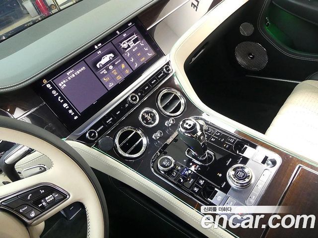 Bentley Continental 2024