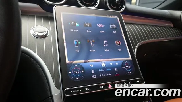 Mercedes-Benz C-Класс 2024