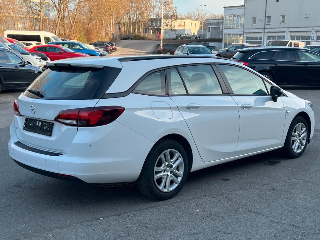 Opel Astra 2022