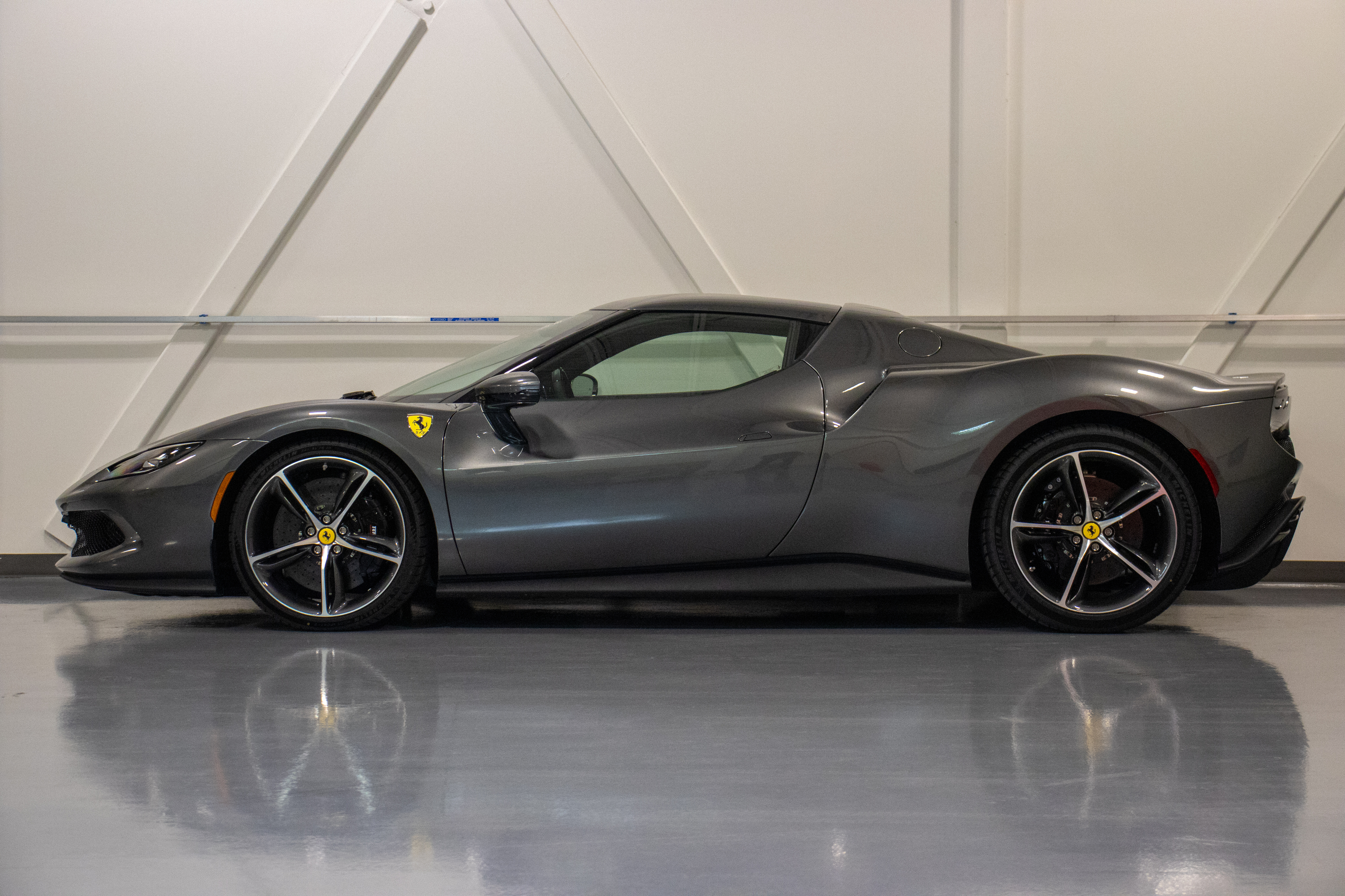Ferrari 296 GTB 2024