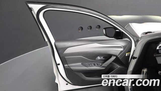 Peugeot 408 2023