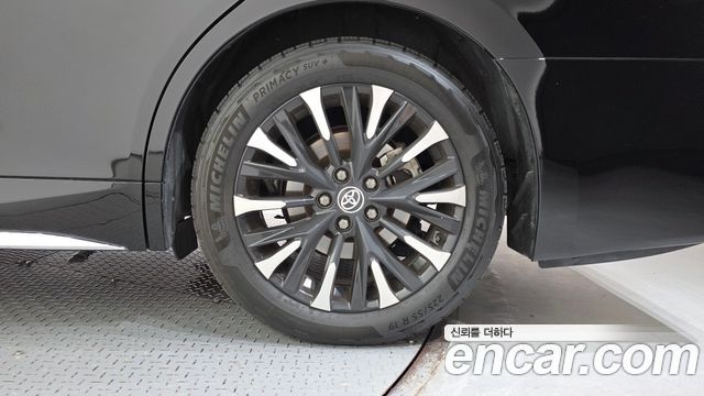 Toyota Alphard 2023