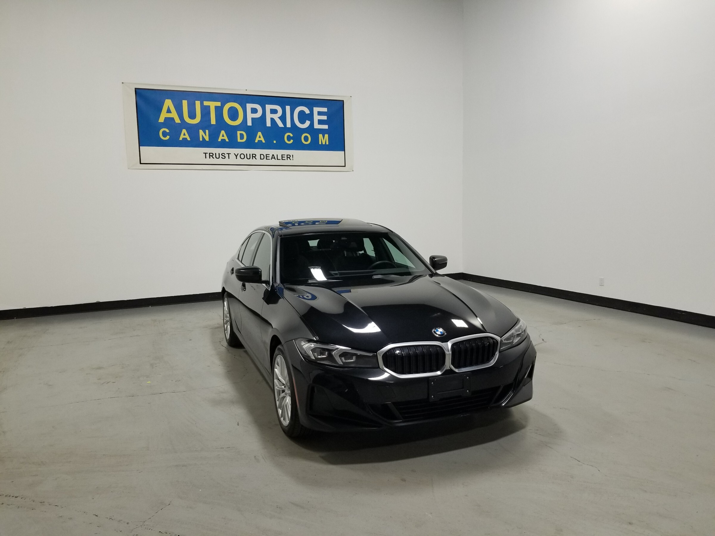 BMW 330 2024