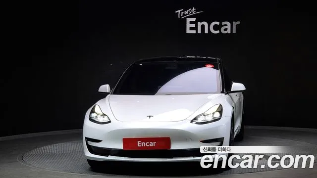 Tesla Model 3 2021