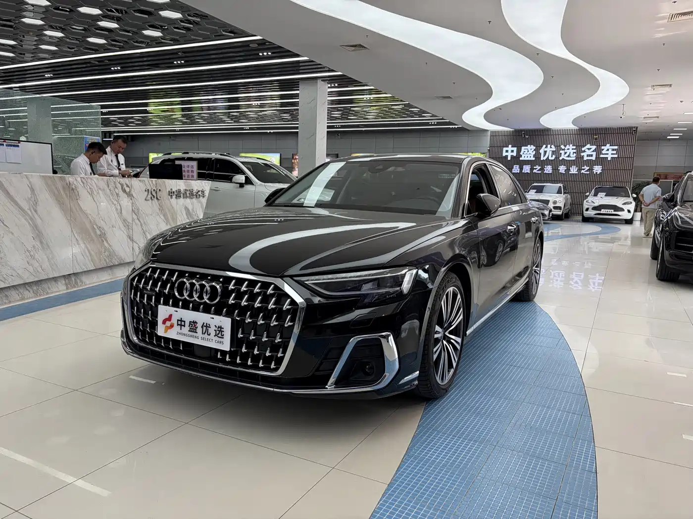 Audi A8 2023