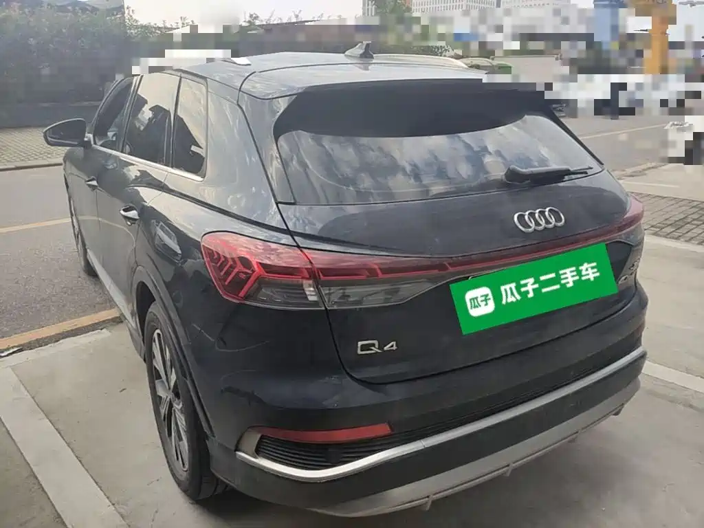 Audi Q4 e-tron 2023