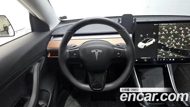 Tesla Model 3 2020