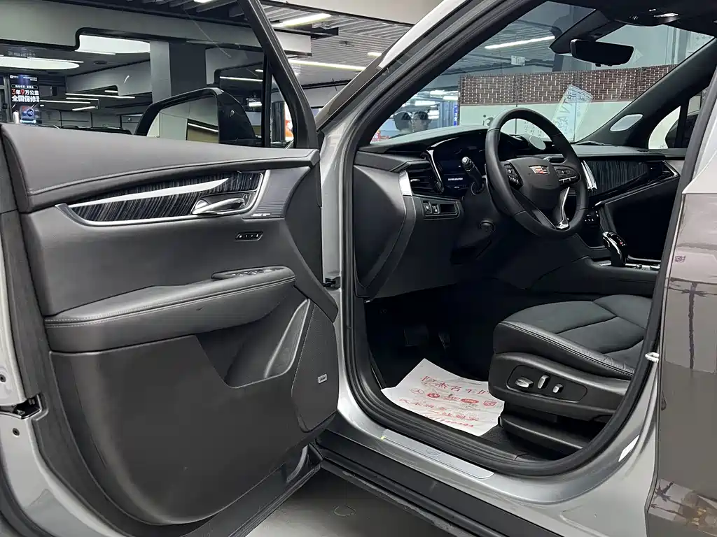 Cadillac XT6 2023