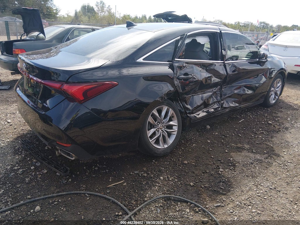 Toyota Avalon 2021