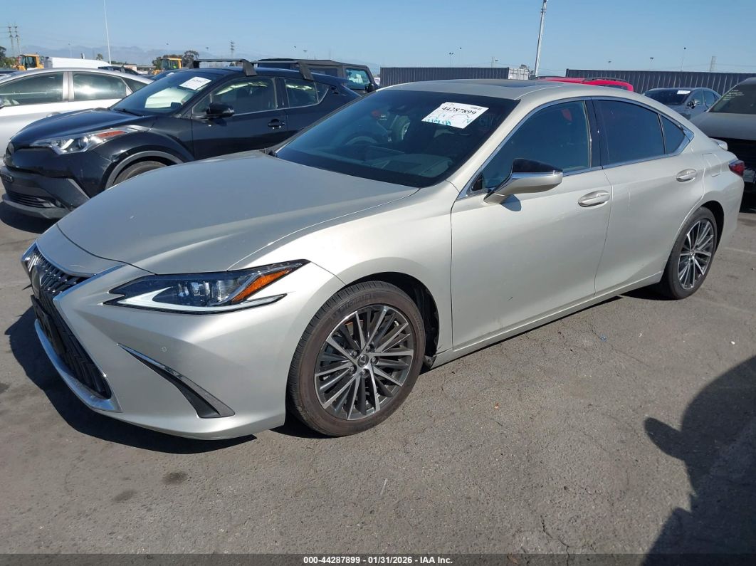 Lexus ES 2024