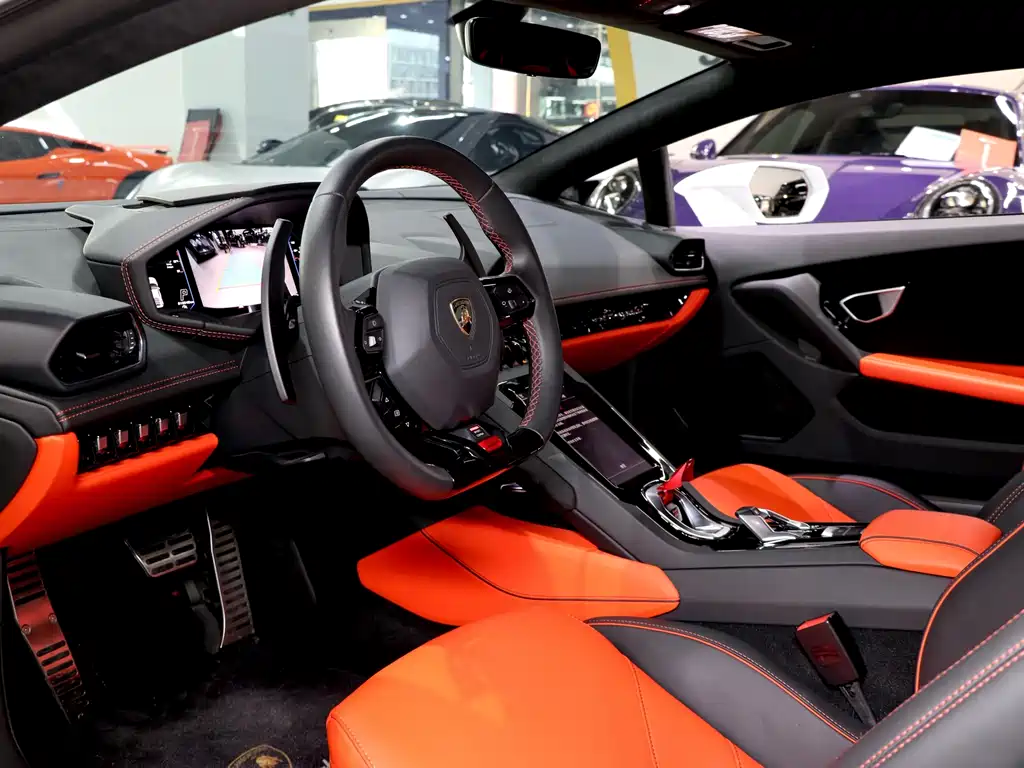 Lamborghini Huracán 2021