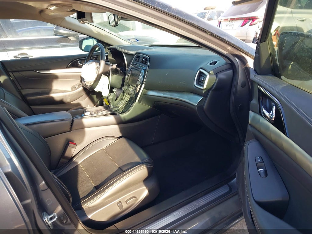 Nissan Maxima 2022