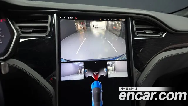 Tesla Model S 2020