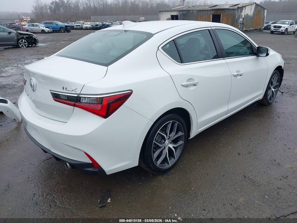 Acura ILX 2022