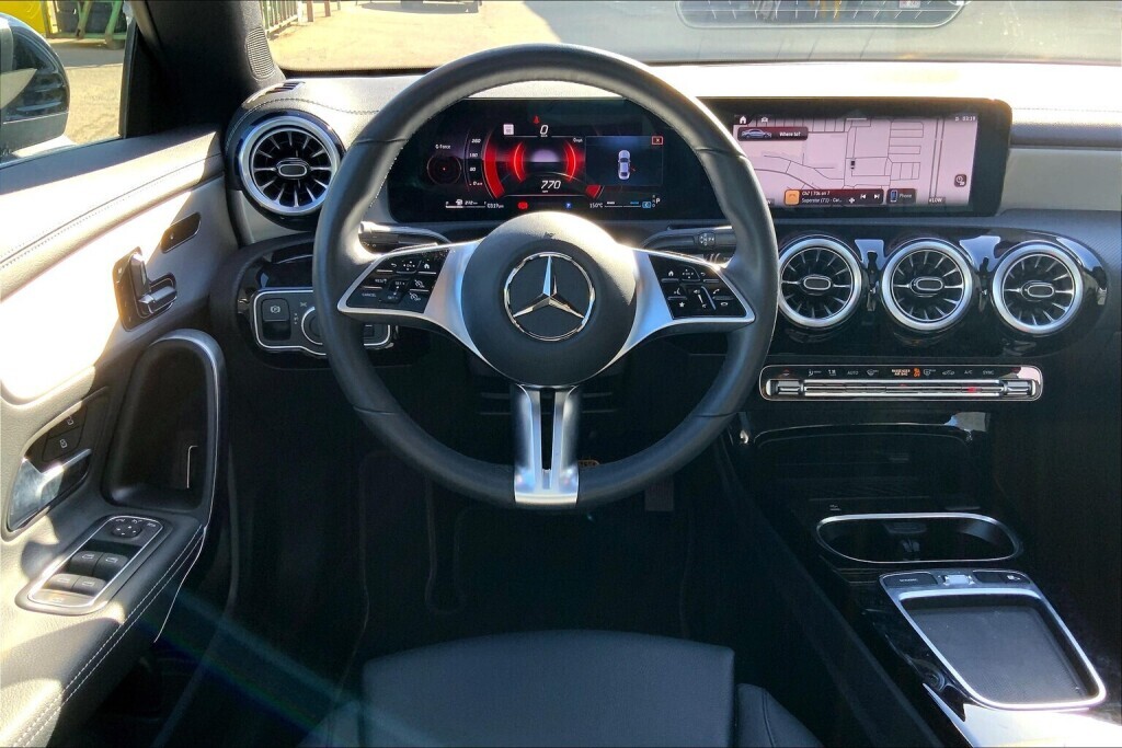 Mercedes-Benz CLA 2025