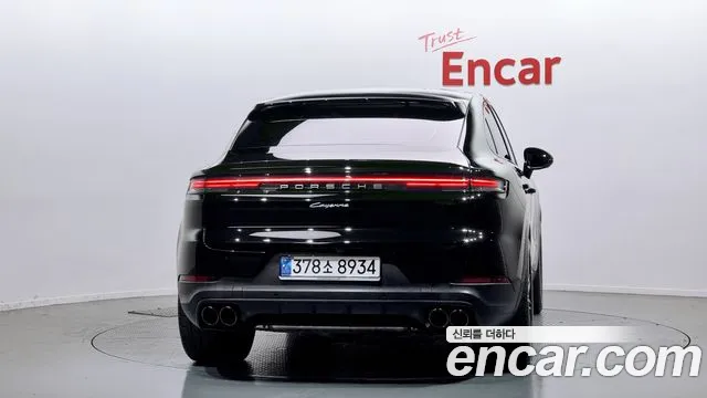 Porsche Cayenne 2024
