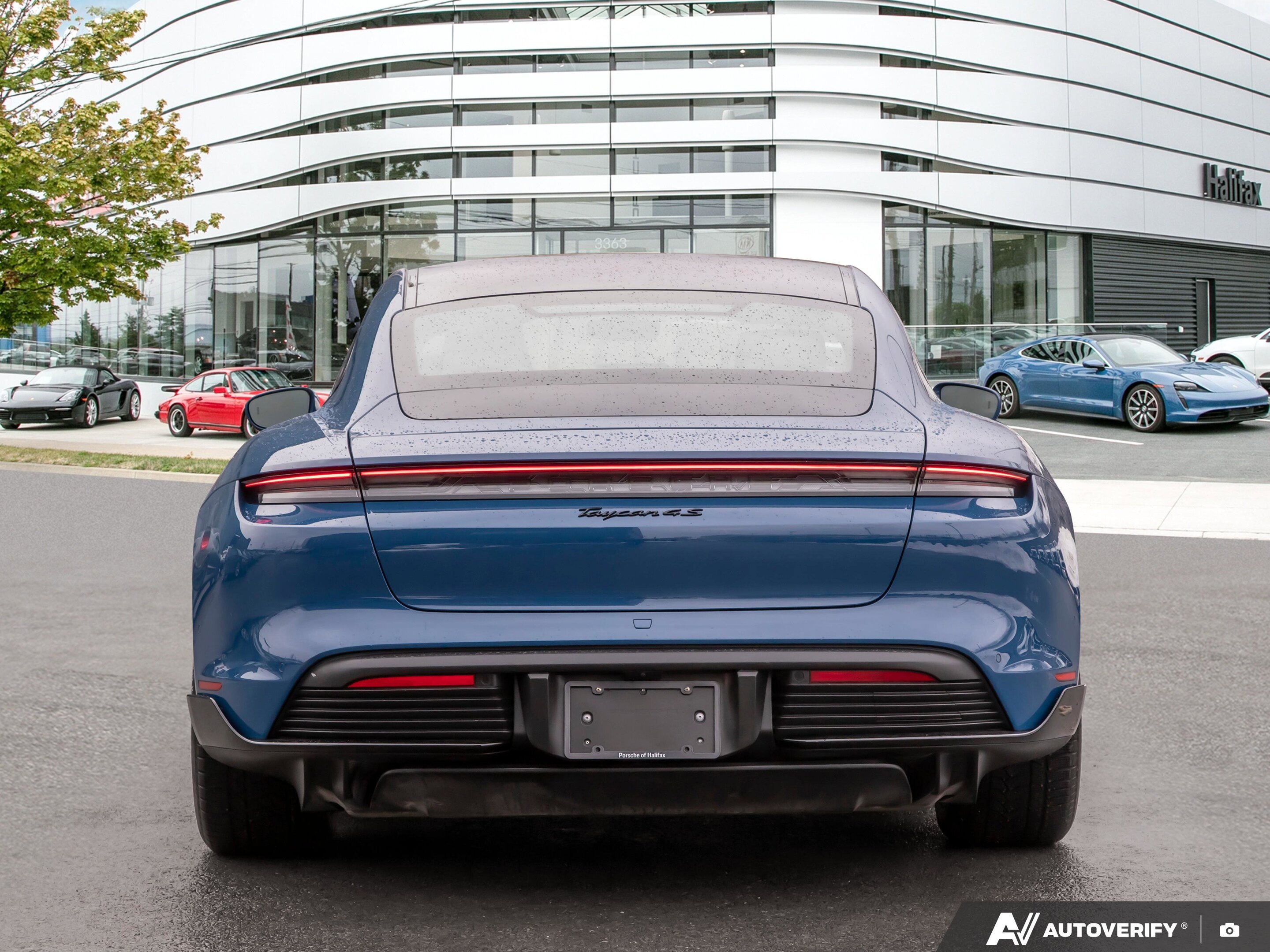 Porsche Taycan 2023