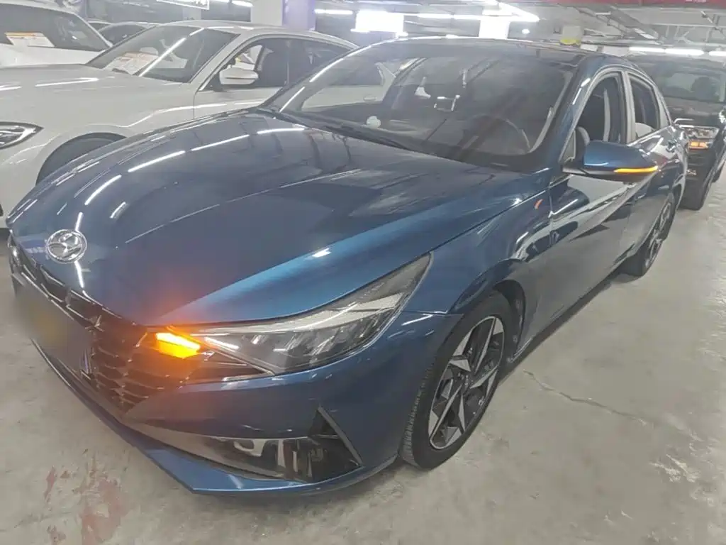 Hyundai Elantra 2021