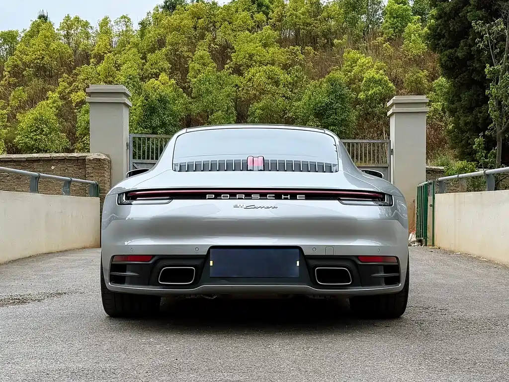 Porsche 911 2022
