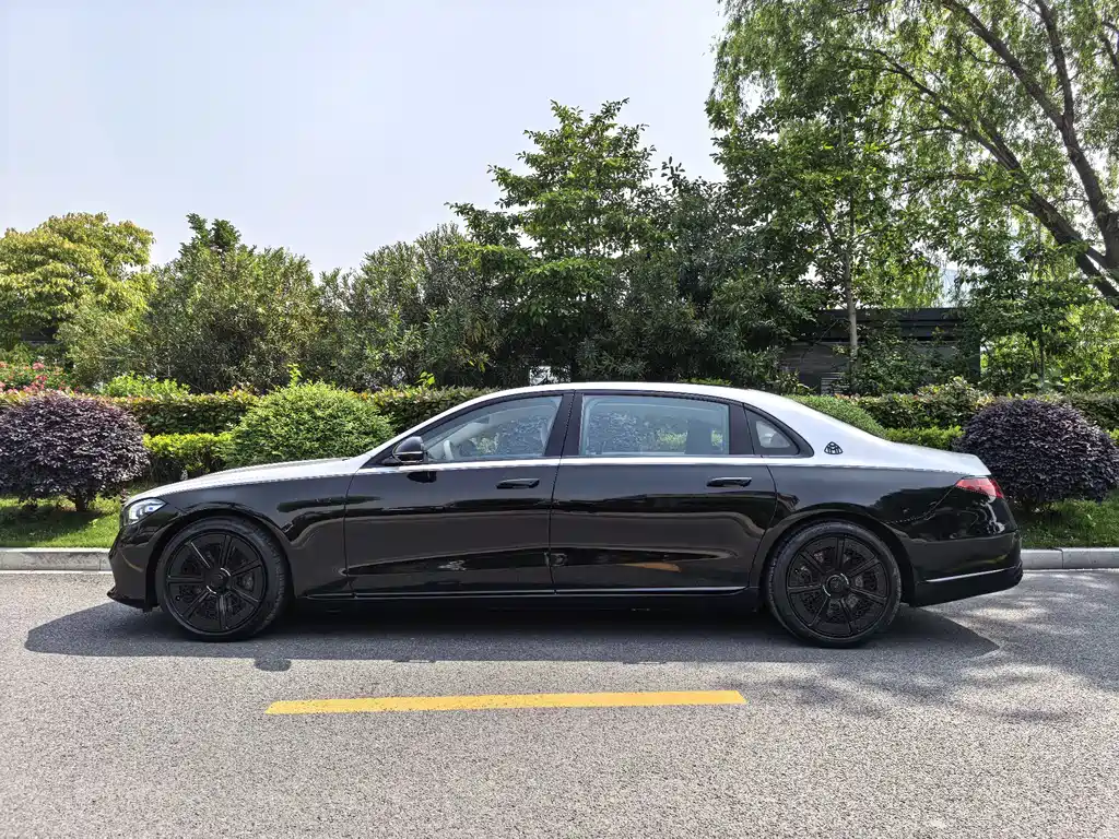 Mercedes-Benz Maybach S-Класс 2023