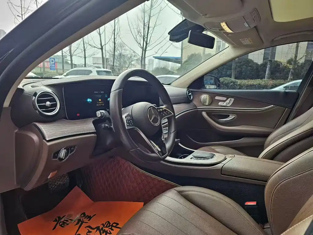 Mercedes-Benz E-Класс 2021