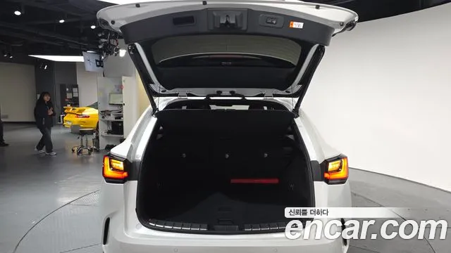 Lexus NX 2024