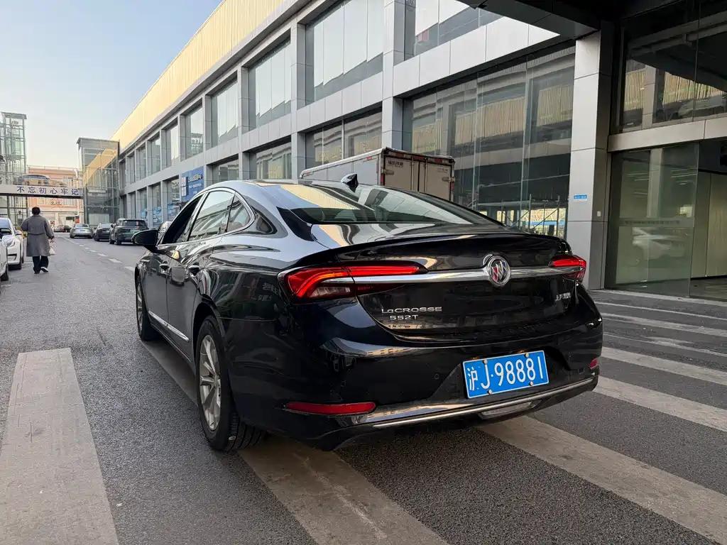 Buick LaCrosse 2022