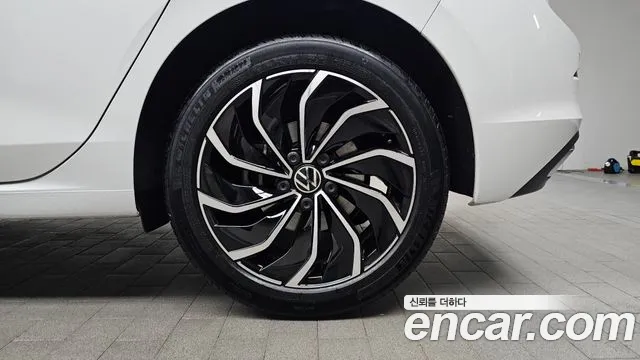 Volkswagen Golf 2024