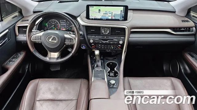 Lexus RX 2021