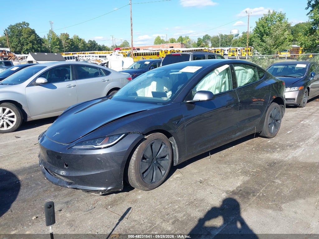 Tesla Model 3 2025